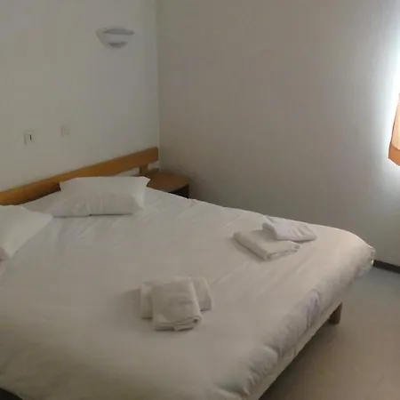 Vallee Bleue Hotel 2*