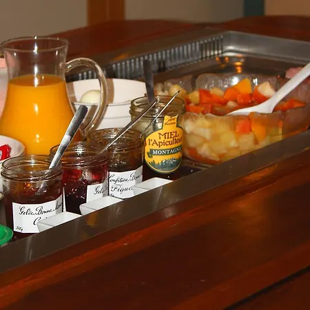 Vallee Bleue Hotel
